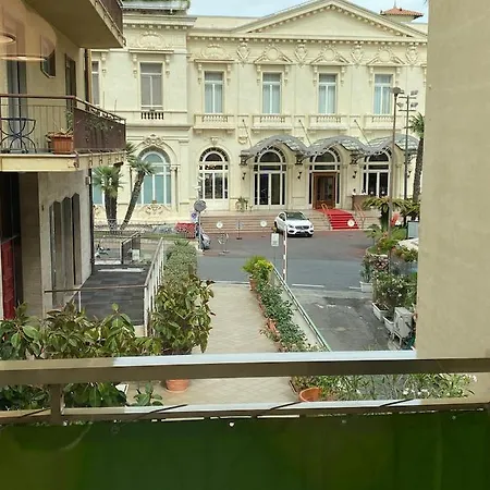 Incantevole Con Posto Auto Riservato-clic House * Σαν Ρέμο